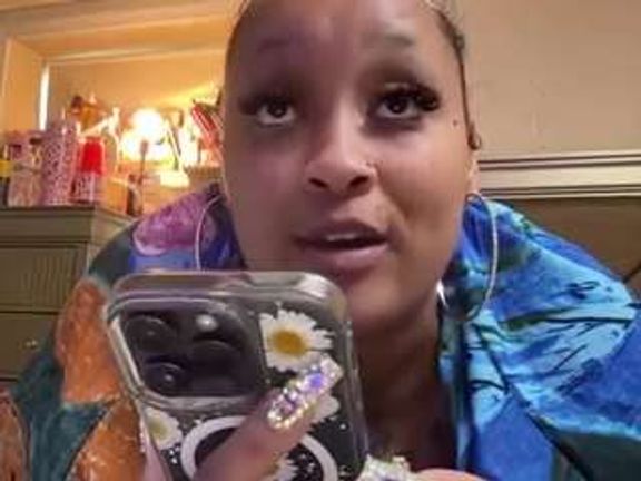 XXXOTICTHEEELOVELY
