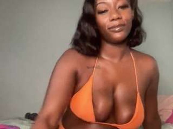 Honey Adoree's Lobby