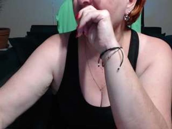 CurvyJoanna