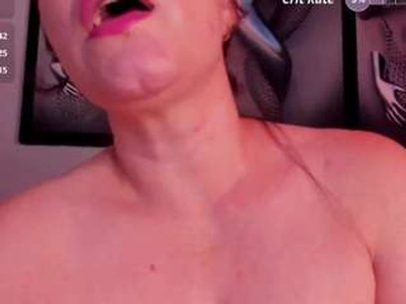 Lucia MILF