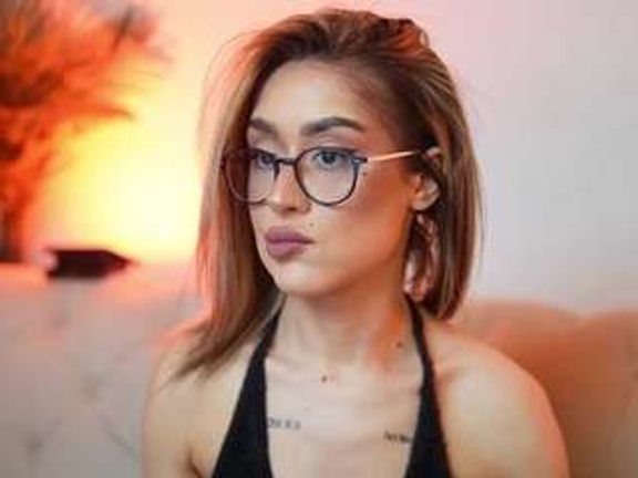 AileenAxa