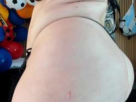 Danna38topless