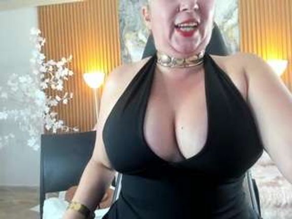 Danna38topless