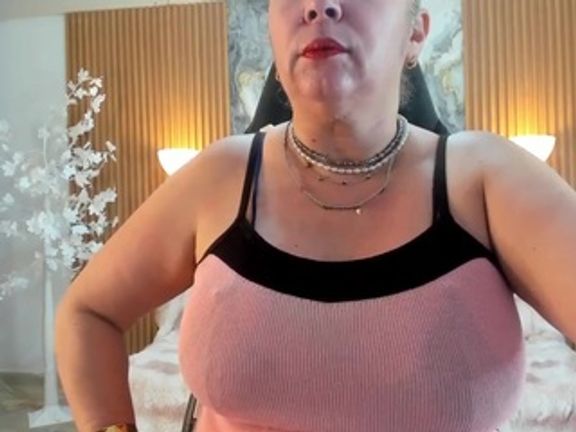 Danna38topless