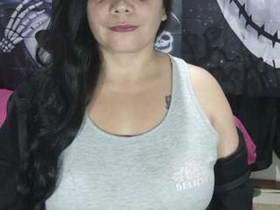 vivian-milf-paint