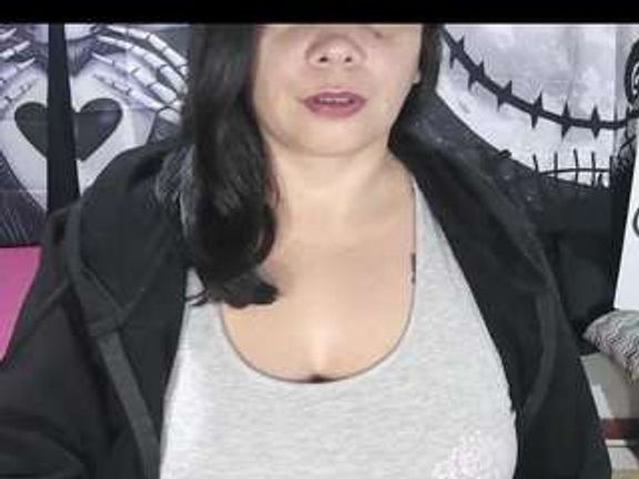 vivian-milf-paint