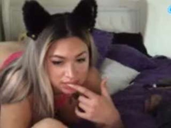 ella b