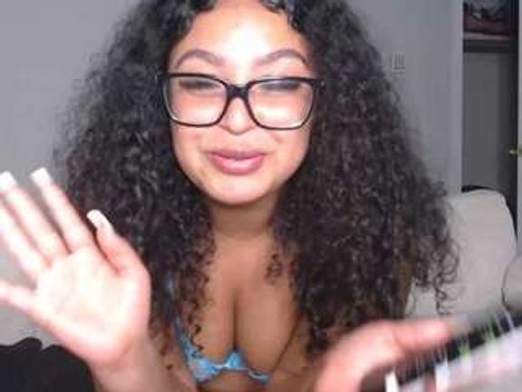 Lia L