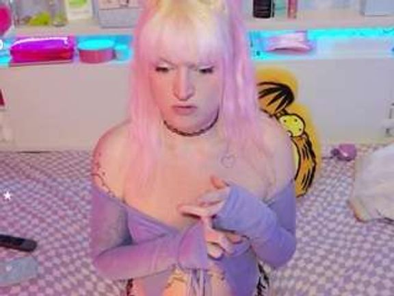 squeezypeach
