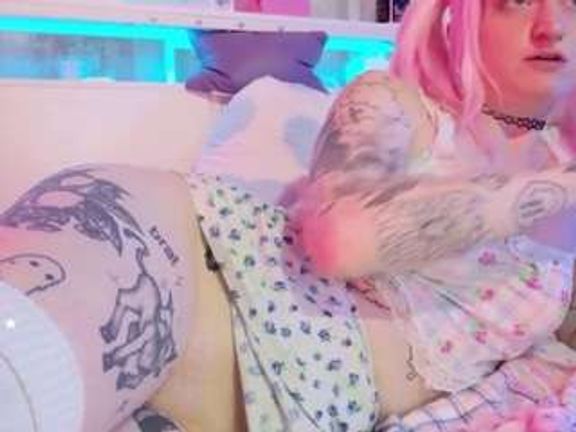 squeezypeach