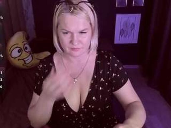 YolandaKiss