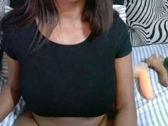 CleoEyesQueen