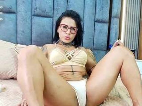 emily-86