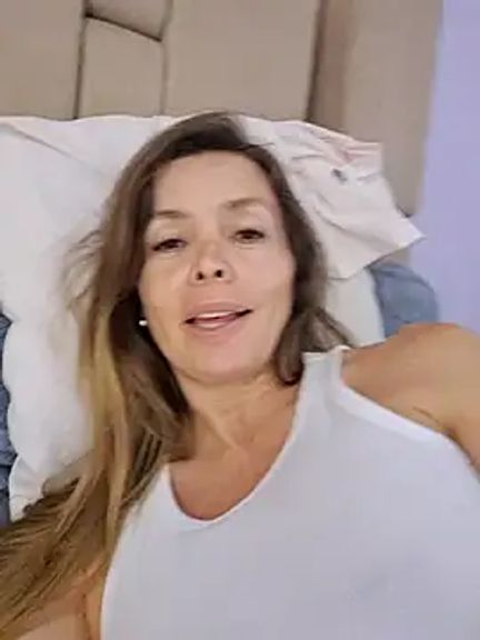 karina_warthon