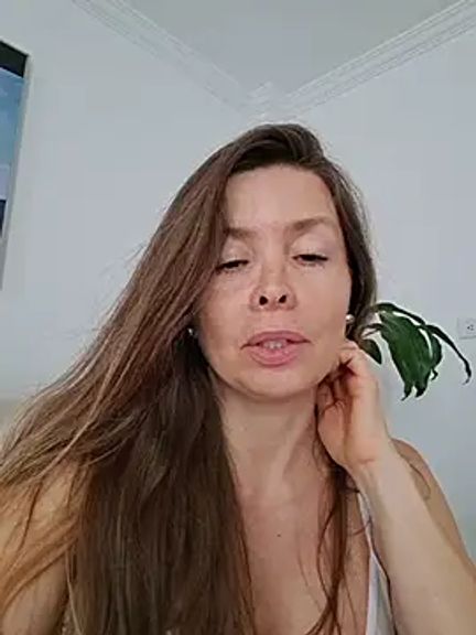 karina_warthon