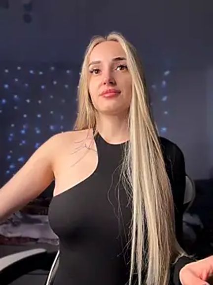 alicebedroom