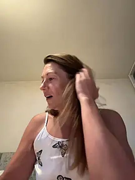 Sophia-Squirts-UK