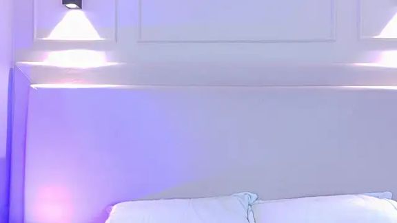 NaomiKlarc