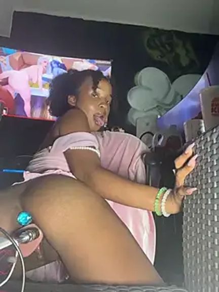 LunalustycumslutPornstar