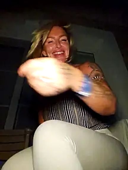 YourMommyBlair