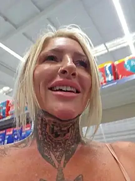 YourMommyBlair