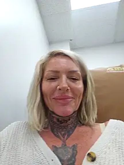YourMommyBlair