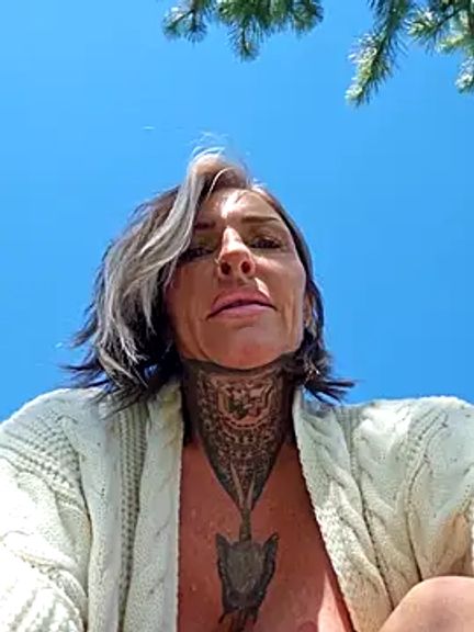 YourMommyBlair