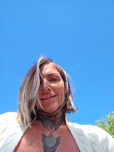 YourMommyBlair