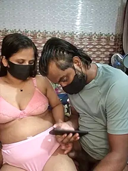 Younger_Couples