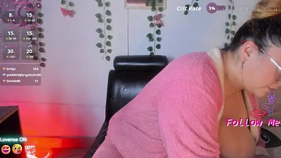 naughty_curvy1_