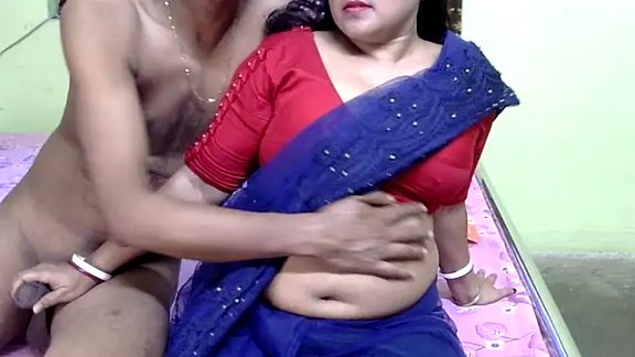 Shy_Housewife_32