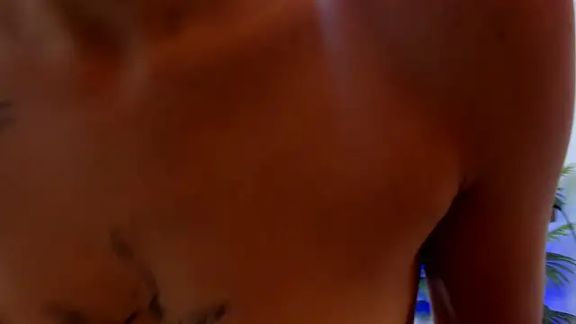 Naughty_GilrW