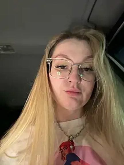 Teya_moon_