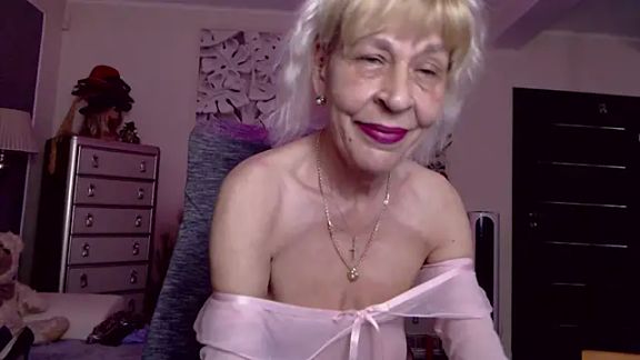 HornyMilf_555