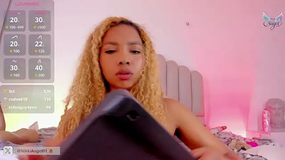 Nikki_Angel_