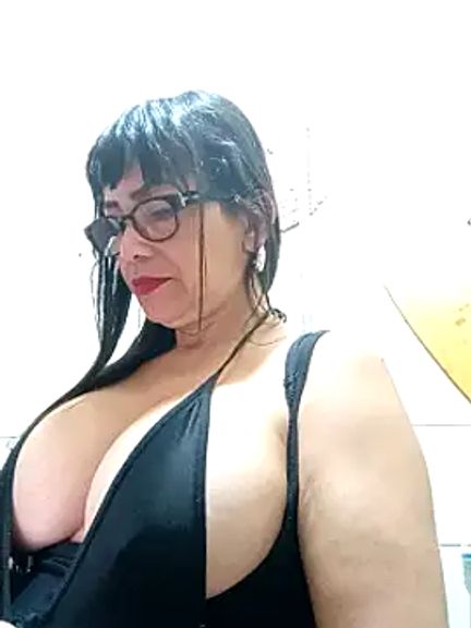 kelly_squirting