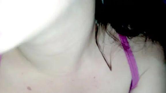 PetiteIvoryQueen19