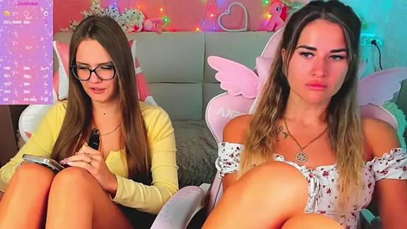 hotty_girls_here