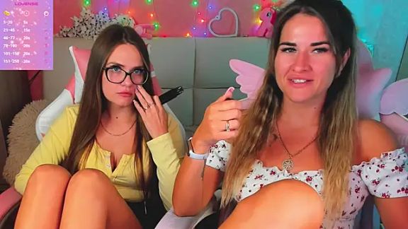 hotty_girls_here