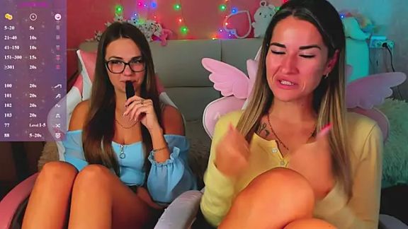 hotty_girls_here