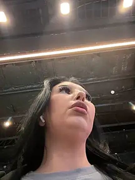 Tisha_Busty