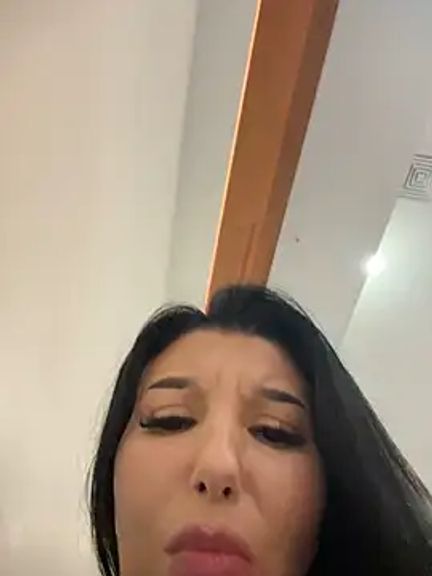 Tisha_Busty