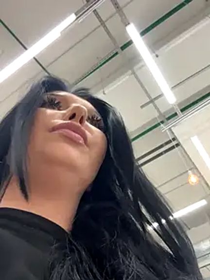 Tisha_Busty