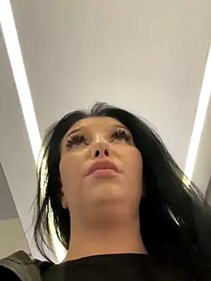Tisha_Busty