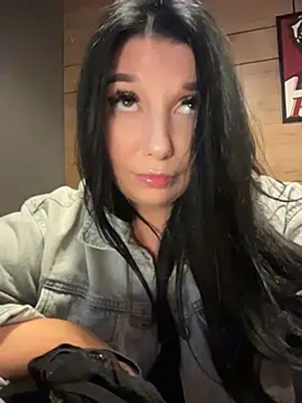 Tisha_Busty