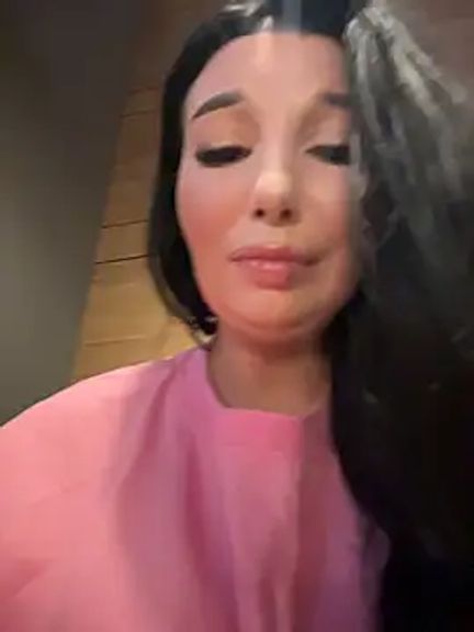Tisha_Busty