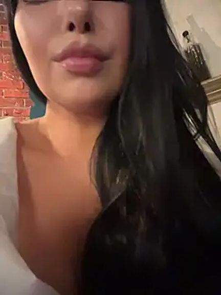 Tisha_Busty