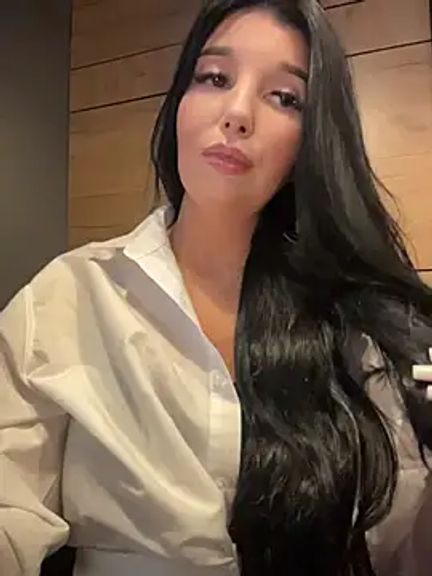 Tisha_Busty