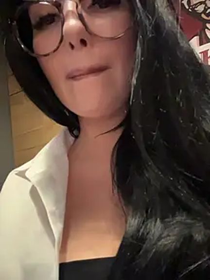 Tisha_Busty