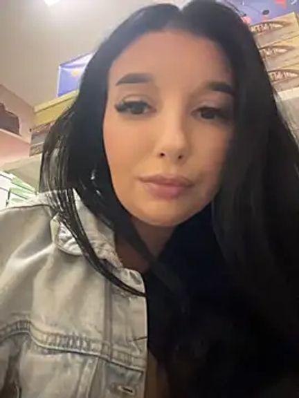 Tisha_Busty